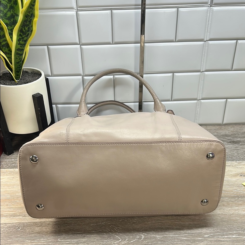 Coach Tan Shoulder Bag - Picture 3 of 16